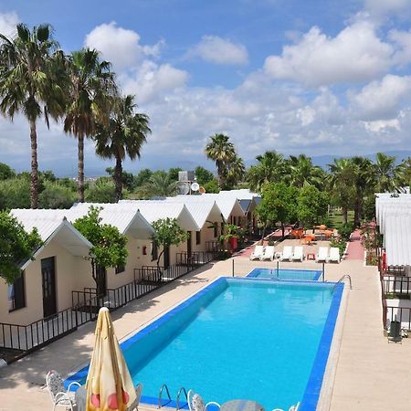 Dream Park Bungalow Titreyengol Luaran gambar