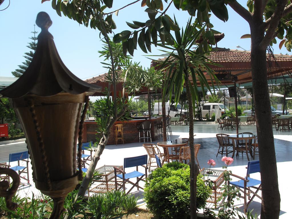 Dream Park Bungalow Titreyengol Luaran gambar