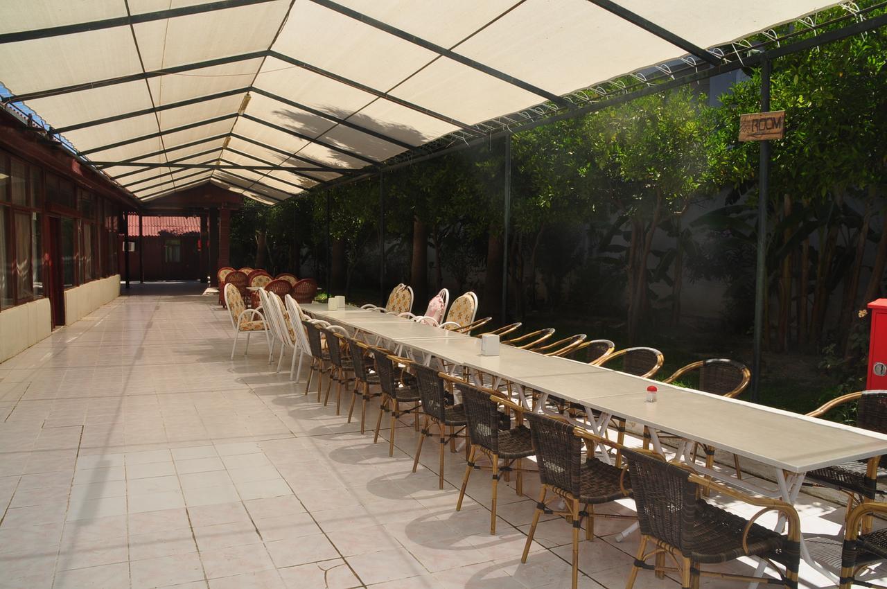 Dream Park Bungalow Titreyengol Luaran gambar