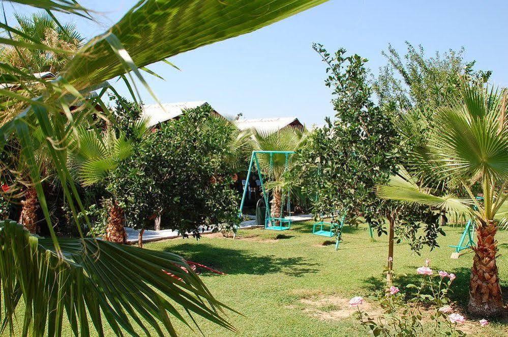 Dream Park Bungalow Titreyengol Luaran gambar