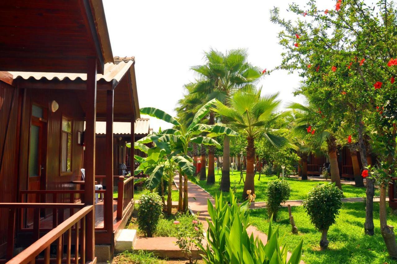 Dream Park Bungalow Titreyengol Luaran gambar