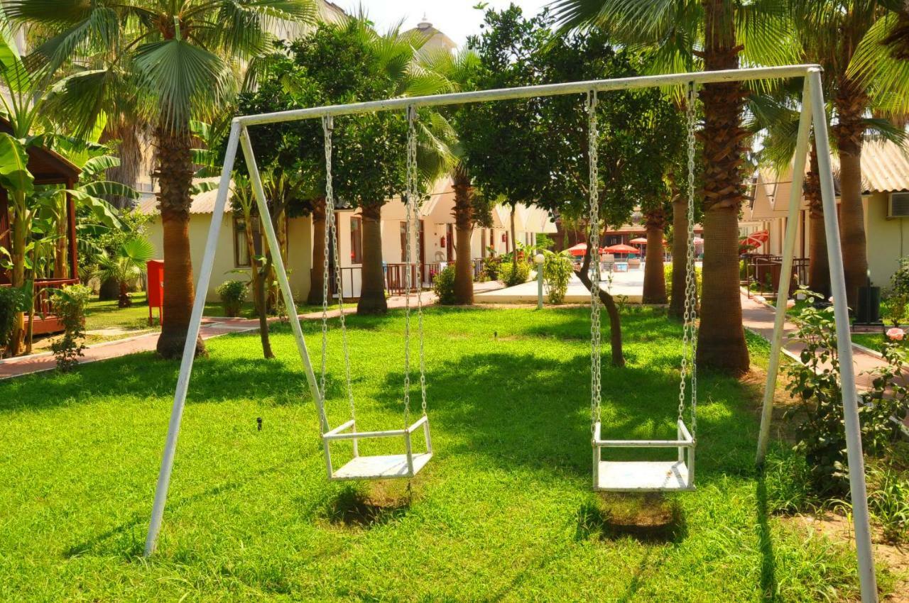 Dream Park Bungalow Titreyengol Luaran gambar