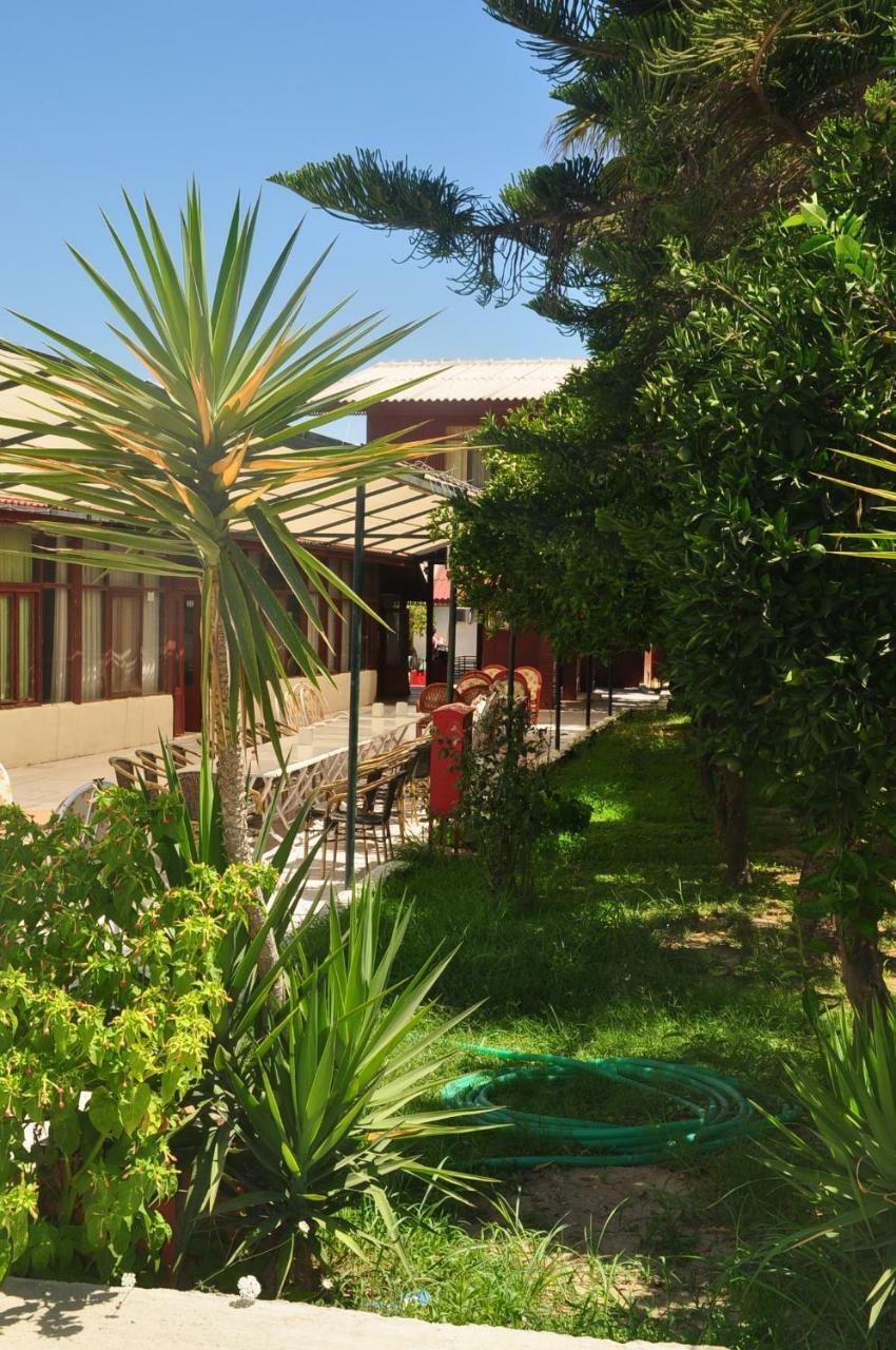 Dream Park Bungalow Titreyengol Luaran gambar