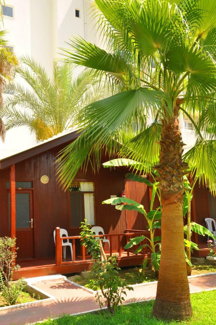 Dream Park Bungalow Titreyengol Luaran gambar
