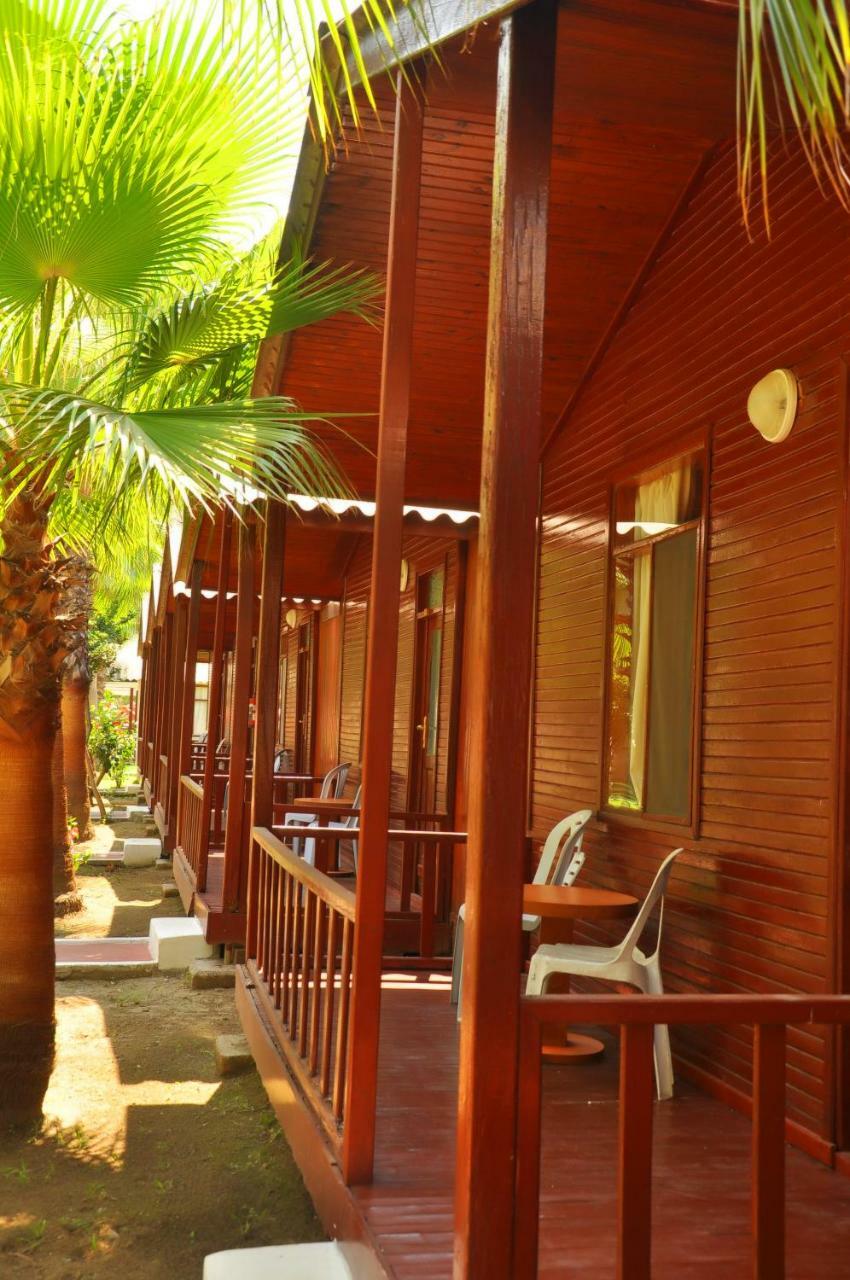 Dream Park Bungalow Titreyengol Luaran gambar
