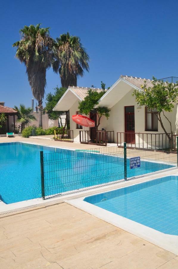Dream Park Bungalow Titreyengol Luaran gambar