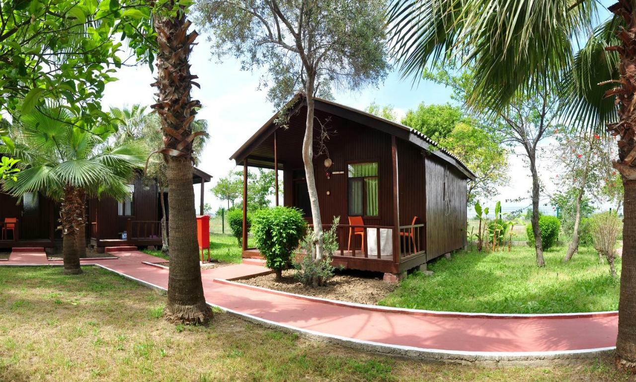 Dream Park Bungalow Titreyengol Luaran gambar