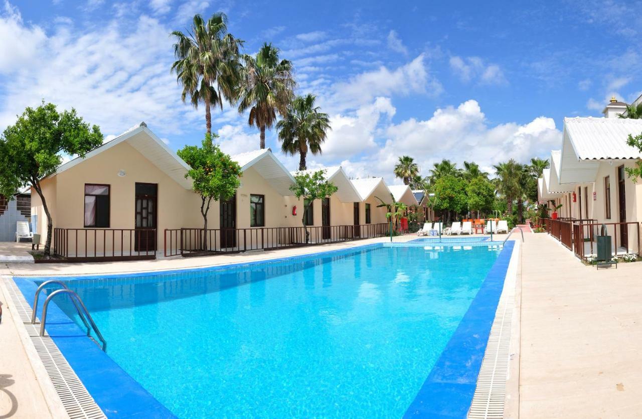 Dream Park Bungalow Titreyengol Luaran gambar